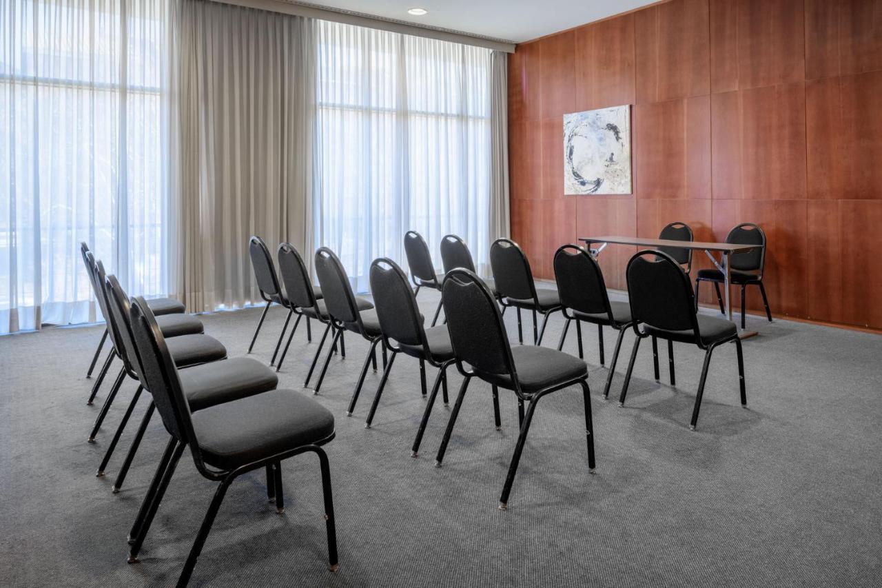 Ac Hotel Guadalajara By Marriott, Spain Екстер'єр фото