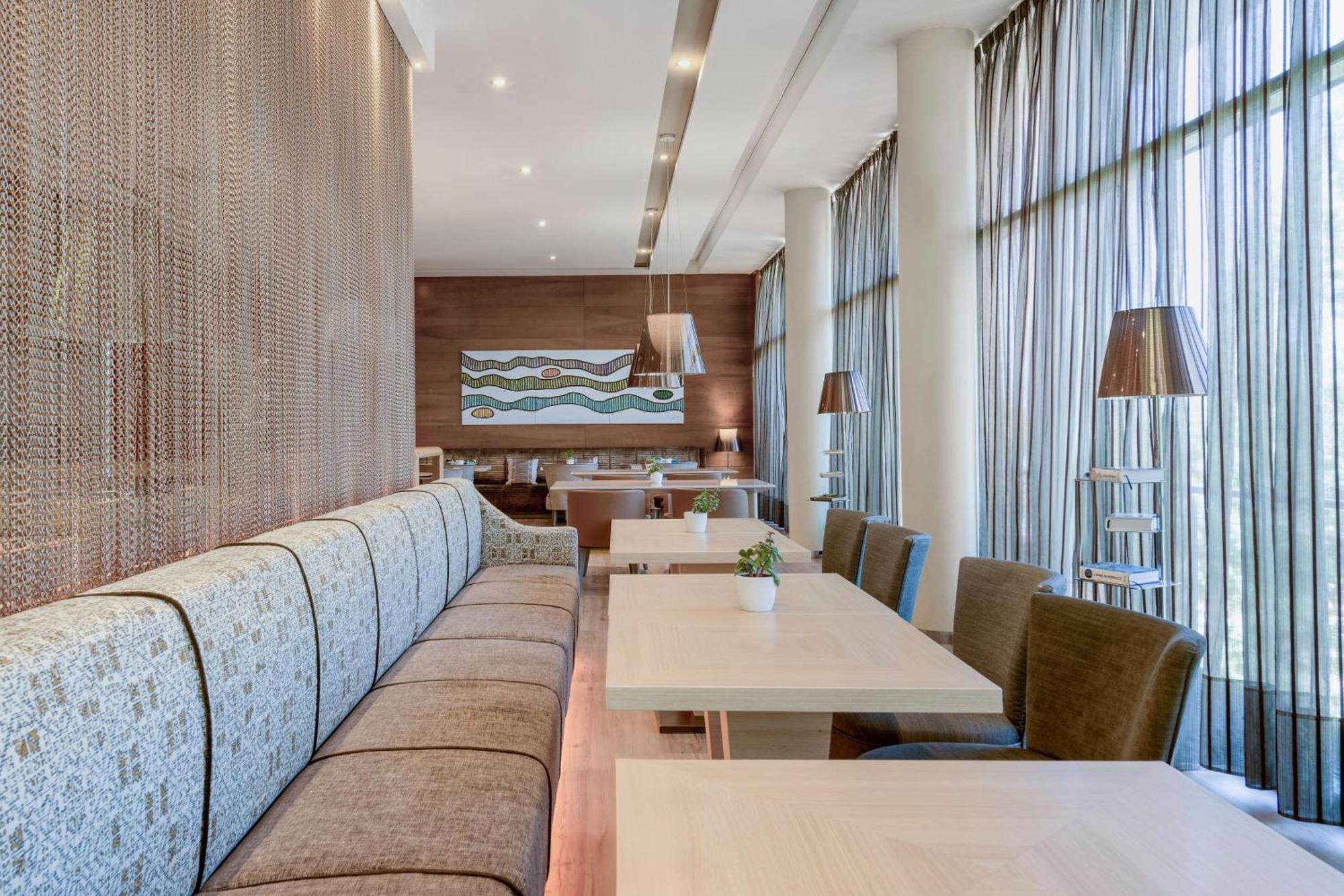 Ac Hotel Guadalajara By Marriott, Spain Екстер'єр фото