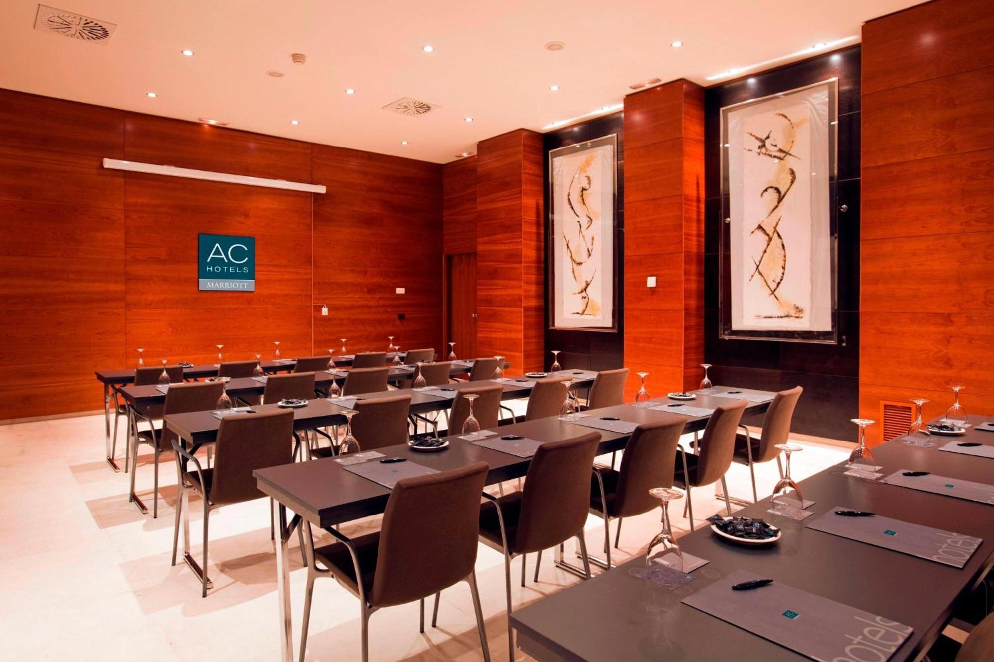 Ac Hotel Guadalajara By Marriott, Spain Екстер'єр фото