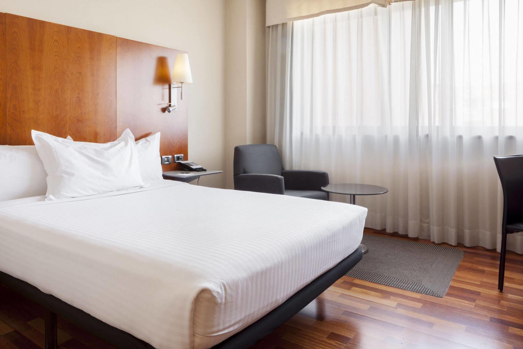 Ac Hotel Guadalajara By Marriott, Spain Екстер'єр фото